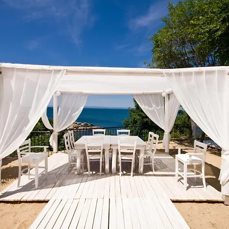 Paradise Bay Отель Поморие