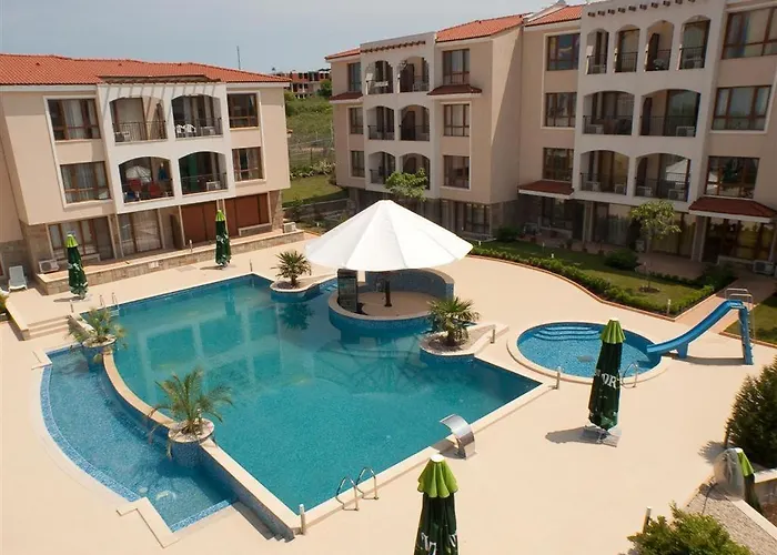 Paradise Bay Hotel 3*