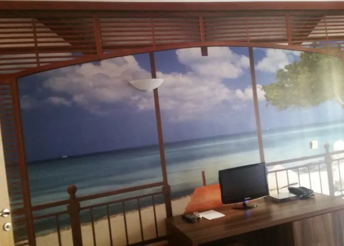 Hotel Paradise Bay 3*